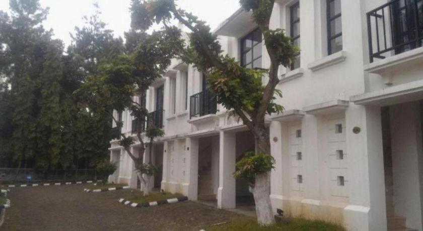 Casa D' Ladera Hotel Bandung Exterior photo